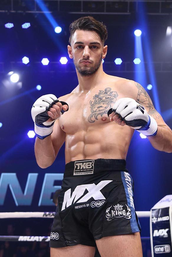 Erhan Güngör im Ring bei MX Muay Xtreme